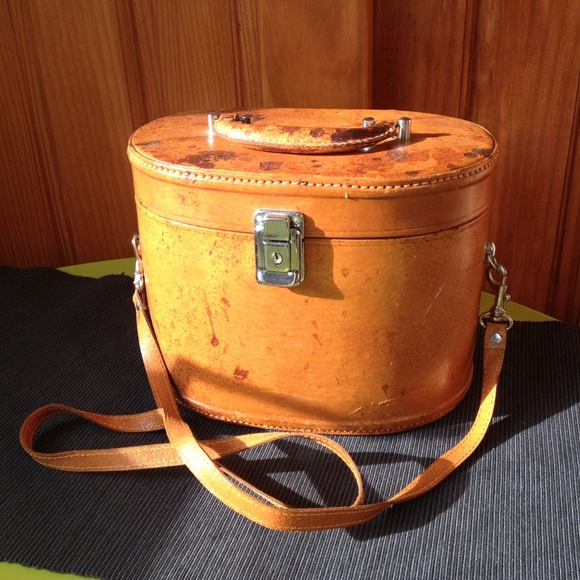 Handbags - vintage genuine leather lady's case